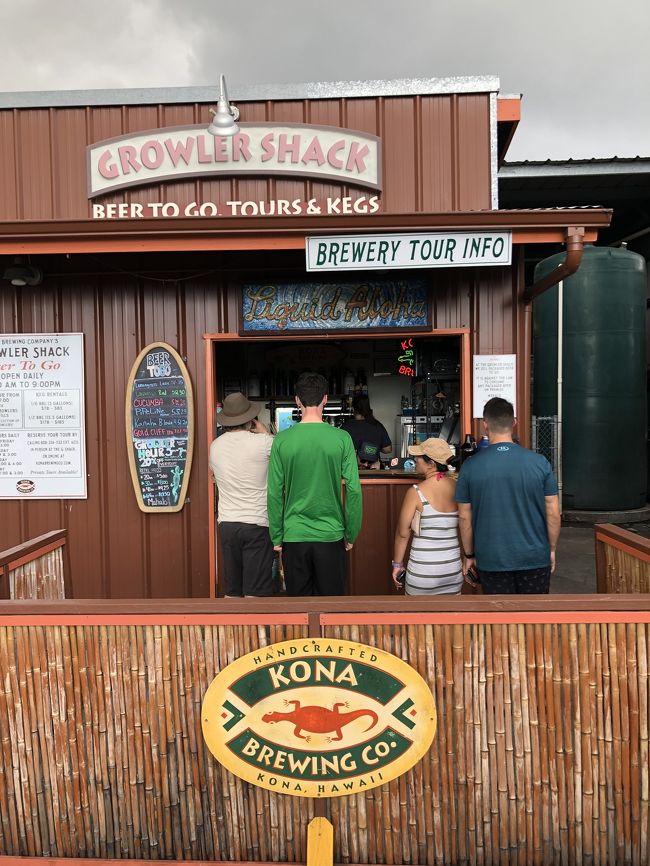 外のビールテイクアウトコーナー。<br />大きなかわいい瓶に入れて持って帰れるみたいです。<br />買ってお土産にしようかなと思ったけど、重いし割れたら悲惨なので自重しました。