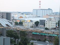 さいたま新都心駅とコクーンシティ。