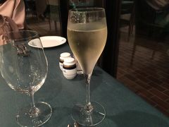 今日は洋食のコースです。