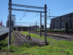 電車に乗って飯能まで。
飯能駅を出発して本日はお散歩。

飯能駅はスイッチバック。
池袋から来た列車も秩父へ行くときはスイッチバックするので
焦るんですよね。
