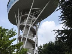 「社稷公園展望台」。

公園頂上のタワーですが、もとは「八角亭」という名前の建物があったそうですが撤去されて、2016年新た展望台が建てられたそうです。