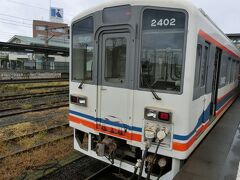 下館駅に到着。
ただし、まだ、関東鉄道常総線は、取手～守谷間にはまだ乗っていないままとなっています。
これは後ほど。


まずは、下館までやってきたということで、
この先の様子は、
別の旅行記で。