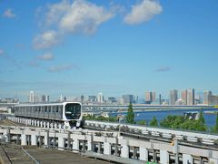 いいお天気。連日雨だったので、こんな青空見たのは久しぶり！
豊洲駅から、ゆりかもめに乗ります。