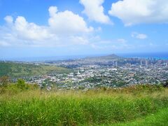 タンタラスの丘に来ました。期待していた以上に素晴らしい景色で気持ちよかったです。