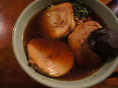 夜ご飯は、インタマのごま亭ラーメンへ。食べたいものが決まっていなくて無計画で入りましたが美味しいラーメンでした。チップ込みのレシートでした。

5日目終了です。