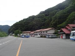 仙流荘でJRバスのパノラマライナーに乗り換えて木曽福島駅へ。乗客は僅か2人でした。