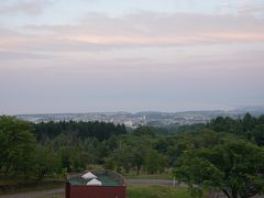 天都山から花火を見ようと思ったが、人も少なく方向的によく見えなさそうだったので、近くまで行く事に