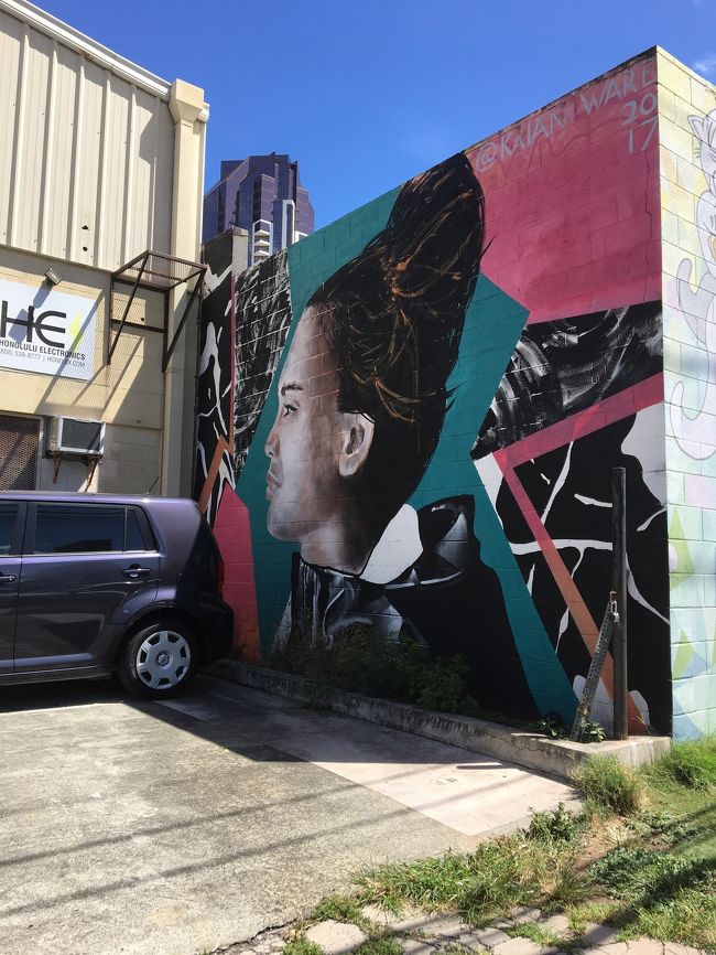 要領良くウォールアートを案内してくれます。