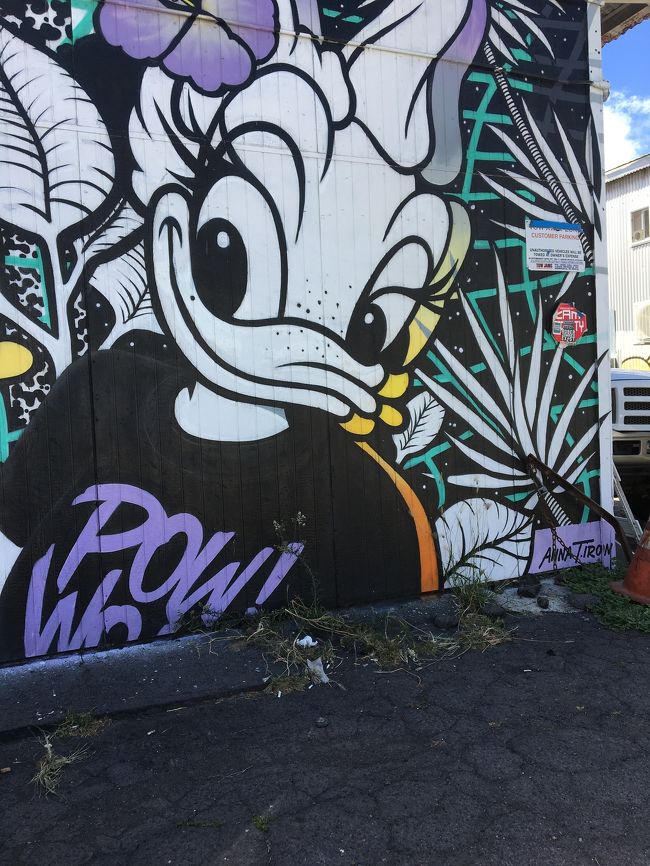 それぞれの作品の作者の名前が書いてあります