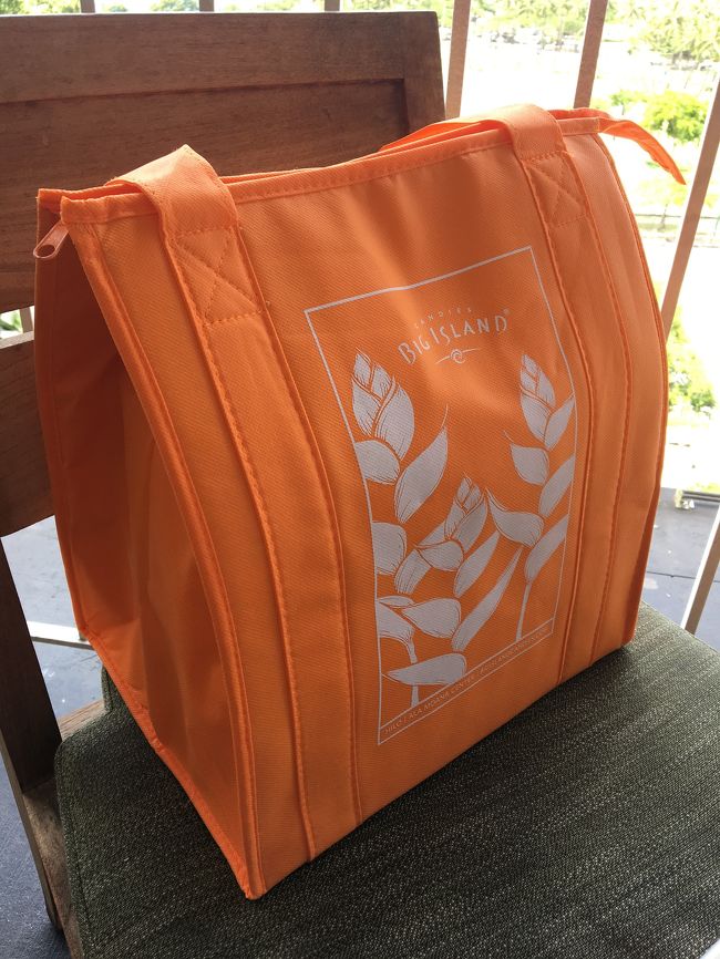 ドライブから戻ってアラモアナ センターで最後のお土産ショッピング。ビッグアイランド キャンディのクッキーを大量に購入。