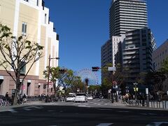 神戸駅で降りました。