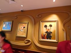 Shanghai Disneyland Park Hotel