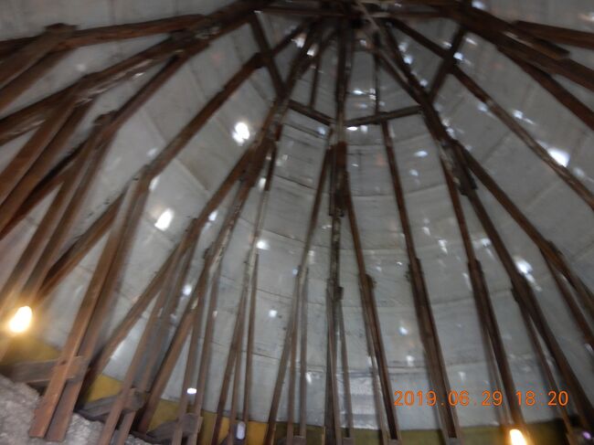 望楼の天井。