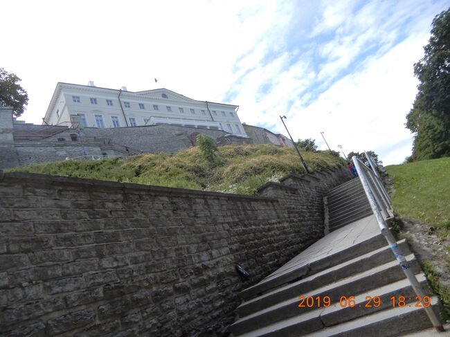 Patkuli Stairs（Patkuli trepp）史跡<br />　　Rahukohtu 3, 10130 Tallinn, エストニア<br /><br />旧市街から、此処の階段を登ると展望台。