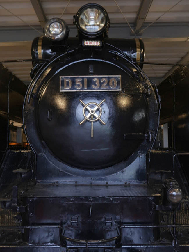 土、日、祭日には野外展示されるそうです。