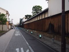 予約の時間まで少し時間があるので伏見界隈をぶらぶら。

右手は月桂冠大倉記念館