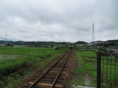 列車は津山へ向かって行ってしまいました。私は次の列車で津山に行きます。といっても。それまで２時間20分。ゆっくり散策し，ゆっくり写真を撮っても，この日最長の待ち時間になりました。