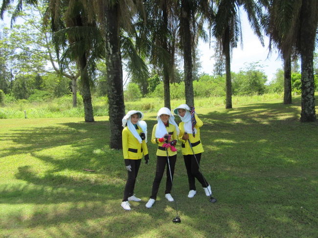 【KHAO KHEOW Contry Club】2回目白から、<br />Ｇ－800<br />Ca-350<br />TIP-300<br />競技費ー250<br />歩きプレー.....20人参加で、歩き組は2人。<br />真ん中2年生が担当。<br />概ね良好グリーン読み....若いから、記憶力が良いのかも。