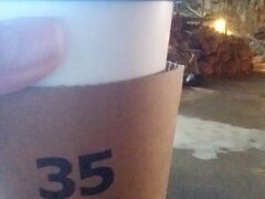 カフェで35コーヒーを。