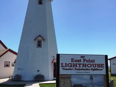 ★East Point Lighthouse & Welcome Centre★

やって来ました「イーストポイント灯台」
ＰＥＩの東の端っこにある灯台です。
ここは前回も訪れています。