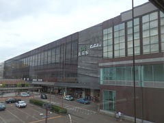 熊谷から1時間少々で、長岡に到着しました。

長岡に来るのは、熊谷から18きっぷで新潟に向かう途中に寄ったとき以来です。
相変わらず駅の規模は大きいですね。