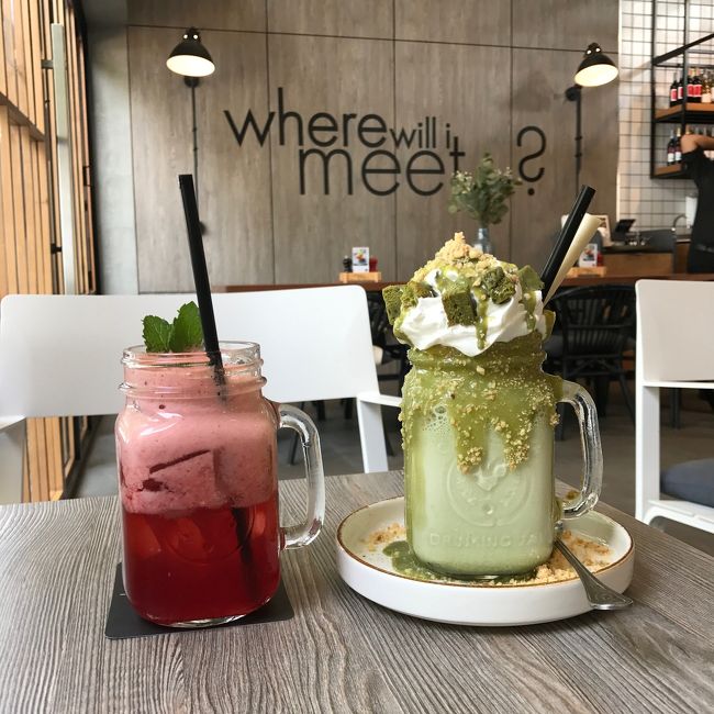 モーニングしたばかりですがデサートを。笑<br />甘くてチョコ好きな私ですが歯がキンキンするほど甘かったです。