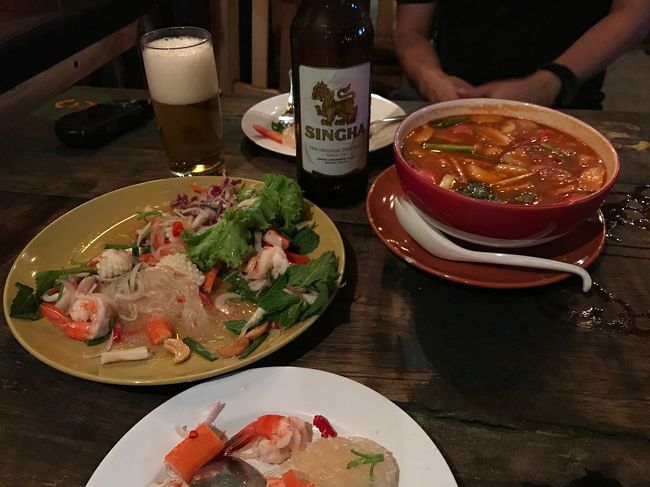 3品頼んだのですがとてつもない量です…<br />２人ではとてもじゃないけど食べ切れませんでした。