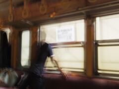 吉原本町駅です。ガキが夜景列車内で騒いでいて車掌さんが丁寧に子供たちを注意していても、鉄オタ両親は放置していてその点だけが興ざめでした。