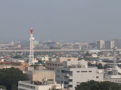 南与野駅付近を走る新幹線。