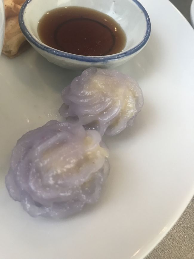 点心も何種類かありました！<br />お花の形でかわいい♡<br /><br />うまうまー！