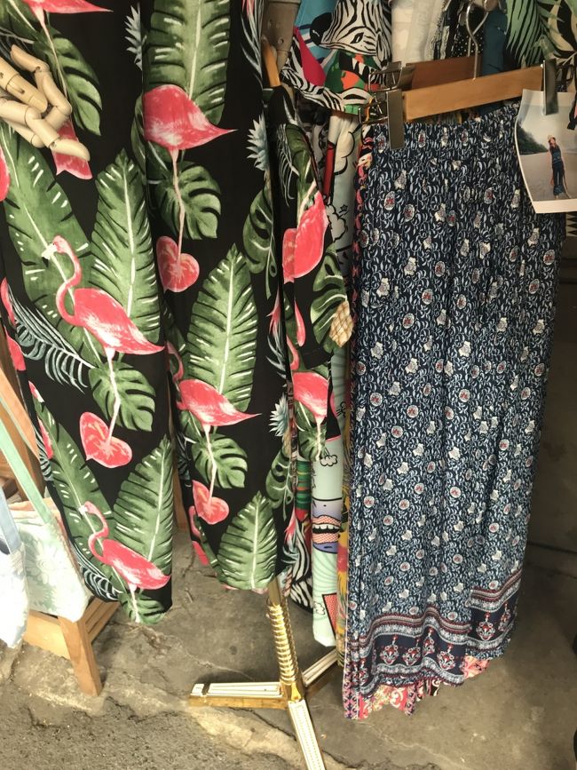 オシャレなコットンパンツや