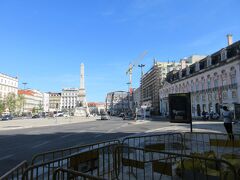 1回乗り継いで、ブルーラインのレスタウラドーレス駅で下車。