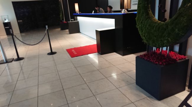 お世話になりました、行って参ります。