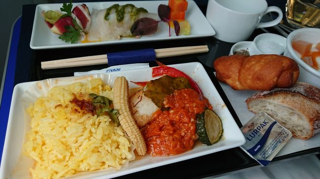 蓋を取っただけで他は全く同じなのに<br />受ける全然印象は全く違います、ホント。