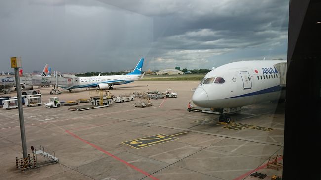 何て言ったら良いのかな･･･<br />温度、湿度、そして匂い、ただそれだけでは無くて、<br />「空気」そのものの“密度”が違うように感じます。<br />上手く言い表せないのですけど。