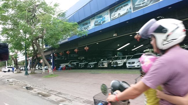 こういったお店は品揃え豊富で<br />売る気満々です。