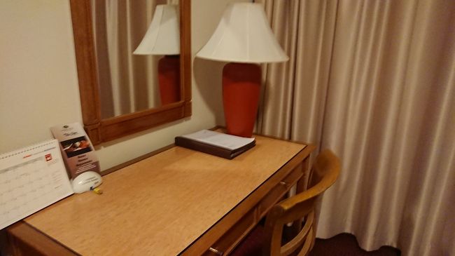 テーブルと椅子。<br />滞在中、余り使う機会はありませんでした。