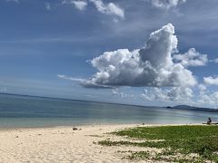 ほかにもやいま村は体験などもできたりしますが、予定もいっぱいなので海水浴に米原ビーチに来ました。天気も良くて最高！