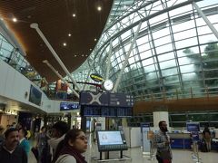 クアラルンプールに到着。ＧＷの時はエアアジアでの利用のため、KLIA２でしたが今回はKLIA１です。