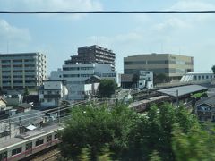 　鶴見駅までほとんどトンネルですが、京王相模原線と交差するところは地上です。稲城駅あたり。
　もしこの路線が旅客線として営業するなら、ここは接続駅になるでしょうね。