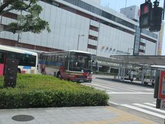 路線バスに乗っておよそ５分、１００円でＪＲ静岡駅に着きました。

（つづく）