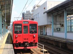 福岡空港から約１時間半。
唐津駅に到着しました。