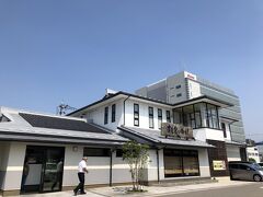 12時半ごろチェックアウトし、
石川県庁近くの「すし食いねぇ！」さんへ！

県庁が移転してから初めて県庁周辺にきましたが
このあたりは変わりましたねえ！

といっても私の記憶は20年前ですが(笑）
20年もたてば変わるか。