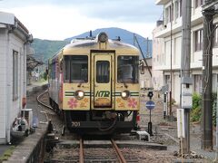 16：47分、豊岡駅到着。JR線との連絡口があり駅内で乗り換えができる。