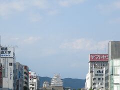 今回は姫路駅からお城へは行かずに、駅前のバスターミナル①から姫路港へ行きます。（料金270円）約20分です。
