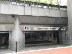 アメリカ・サンフランシスコ ダウンタウン

BART「Powell Street」駅と、Muni Metro「Powell」駅の写真。
