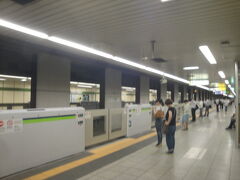 新宿線で九段下駅に向かいます。