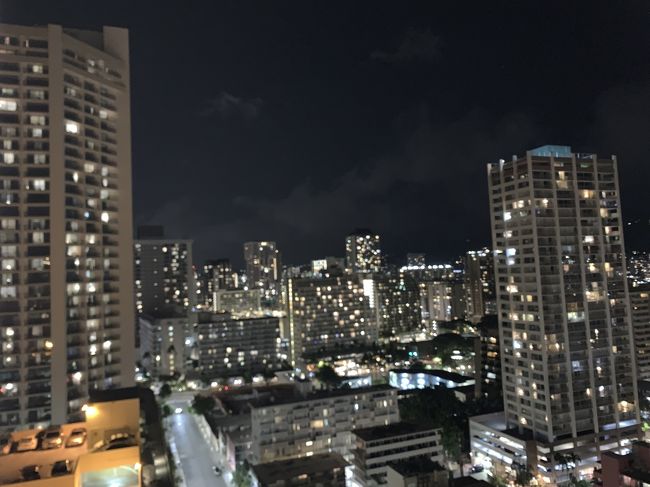 シティービューもキレイでしょ。<br />実は、コンドミニアムのトイレからの眺めなんです。<br />シティービューは、なぜかここからの眺めが一番良かったんです。笑