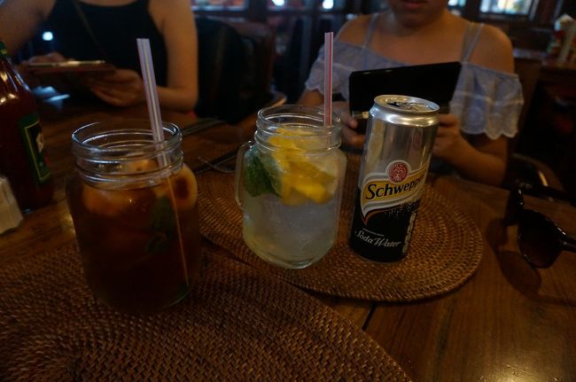 飲み物はライチティーかレモンソーダが選べました。<br />ライチティー、生のライチが入ってるので香りも良くて美味しい。