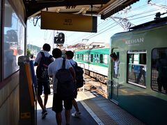 南滋賀駅に到着。
改札は無くてICOCAカードを横に立っている機械にタッチします。
知らなかった、初めての経験です。